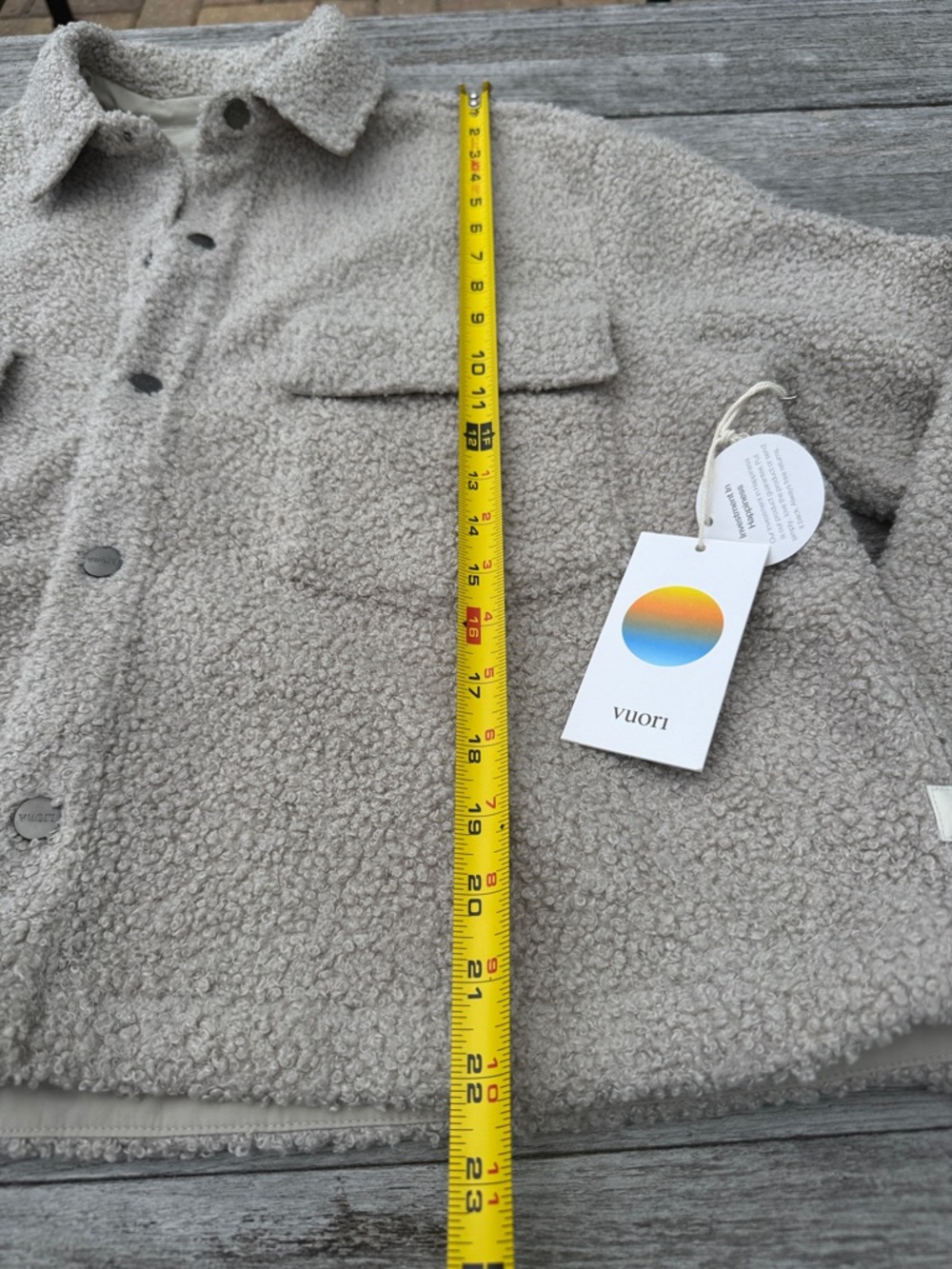 VUORI Sycamore Short Shirt Jacket SIZE LARGE NWT - Picture 3 of 5
